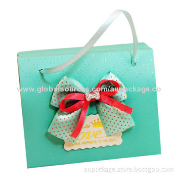 Printing Cardboard Gift Boxes with Bow and Handle, Suitable for Cosmetic Package, Gift Package